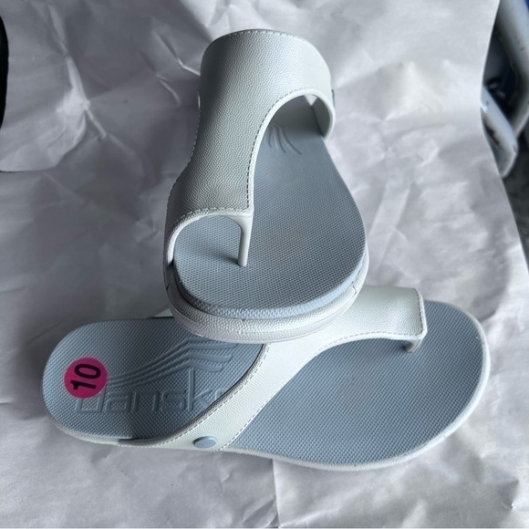 New Dansko Women's Sz 10 Krystal Slip-On Thong Lightweight Durable Sandal - Picture 5 of 8